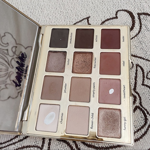 Tarte Tartelette in Bloom eyeshadow palette - Picture 2 of 8